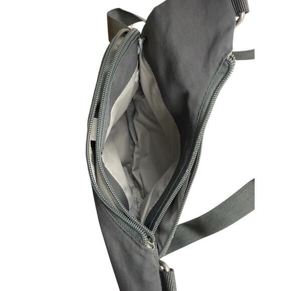 BAGGALLINI Criss Cross Bag Crossbody Purse Double Zip Gray - Picture 3 of 13